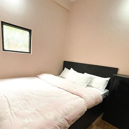 Yuriko Guest House Pokhara Exteriör bild