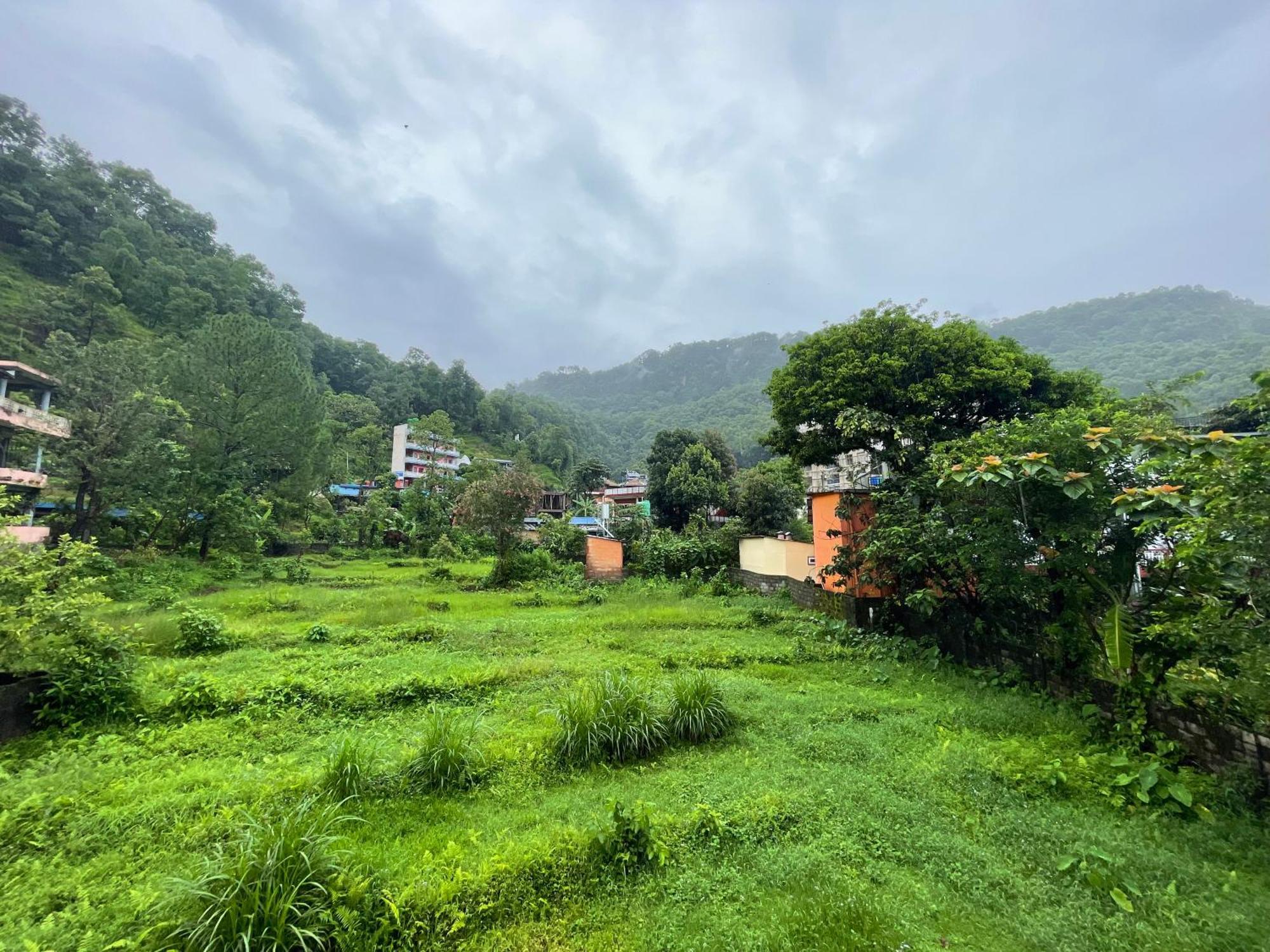 Yuriko Guest House Pokhara Exteriör bild