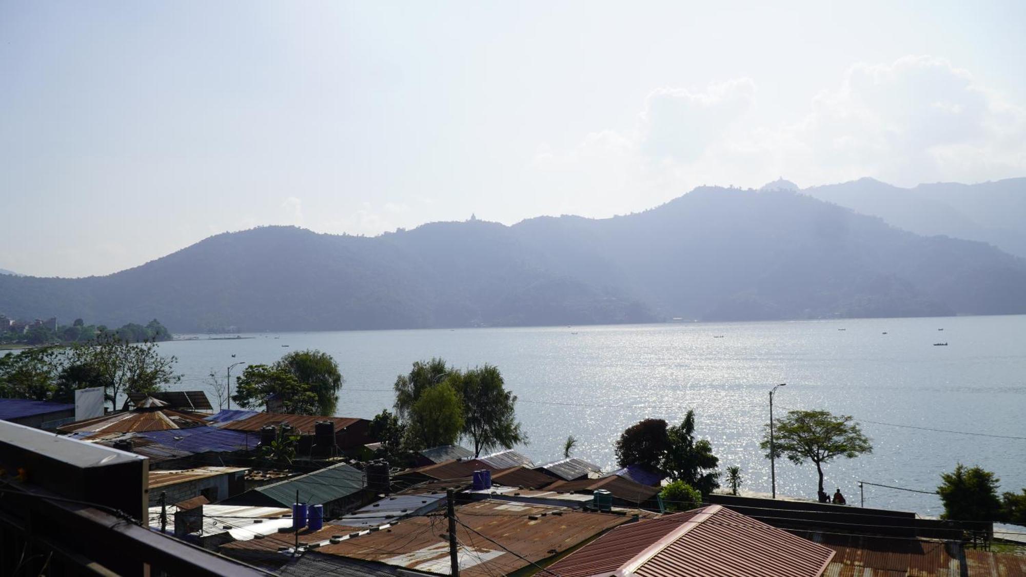Yuriko Guest House Pokhara Exteriör bild